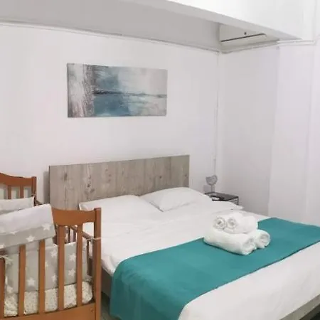 La Familia Apartments Olympiakí Aktí Dış mekan fotoğraf