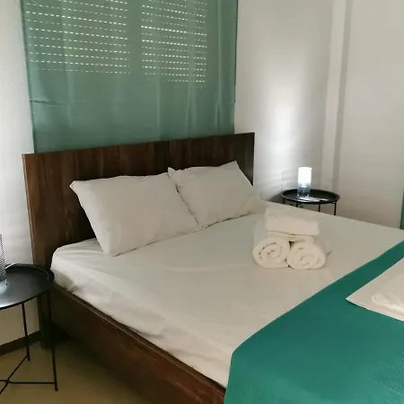 La Familia Apartments Olympiakí Aktí Dış mekan fotoğraf