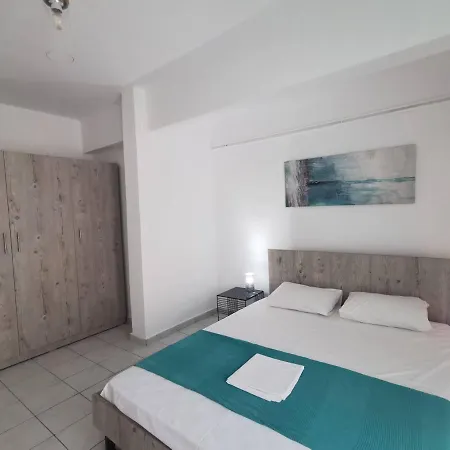 La Familia Apartments Olympiakí Aktí Dış mekan fotoğraf