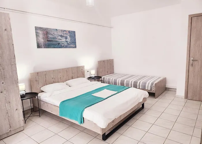 La Familia Apartments