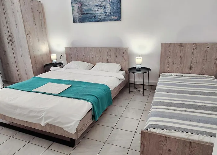 La Familia Apartments