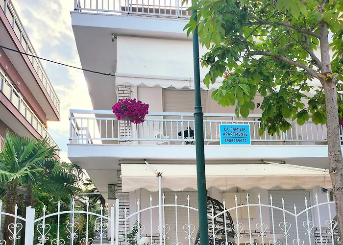 La Familia Apartments